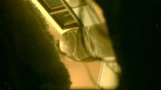 Mulher nua na casa de banho a ser filmada Mulher nua na casa de banho a ser filmada