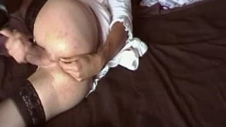 Esta transexual enfiar bem os dedos ! Esta transexual enfiar bem os dedos !