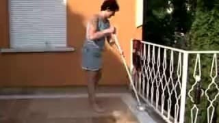 Uma mulher madura vai levar no rabo