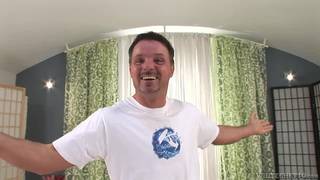 Xoxota madura e peluda se fodendo!