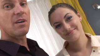 Dillon Day- Um buceta peluda e um ânus apertado!