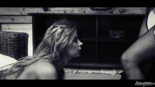 Dorothey Black and Peaches se lambem