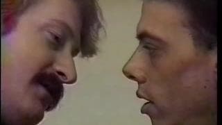 Casal gay amador na frente da câmera Casal gay amador na frente da câmera