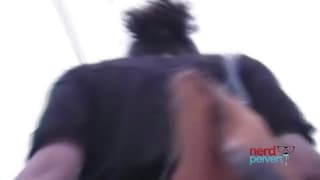 Mai Bailey está linda e chupando pau