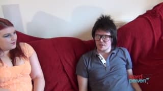 Lucy Lane suga o pau do nerd para se divertir