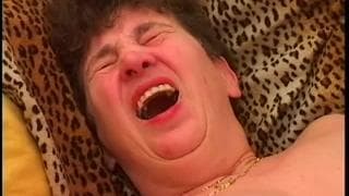 Ludmila é uma avó que gosta de sentir orgasmos Ludmila é uma avó que gosta de sentir orgasmos