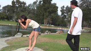 Rachel Rose paga uma foda profunda a um desconhecido