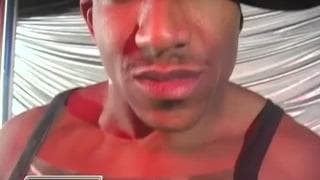 Phoenix adora fazer um show a solo Phoenix adora fazer um show a solo