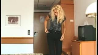 Gabriella Tchekan em plena ação oral Gabriella Tchekan em plena ação oral