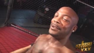 Angelina Castro mama uma rola no ringue Angelina Castro mama uma rola no ringue