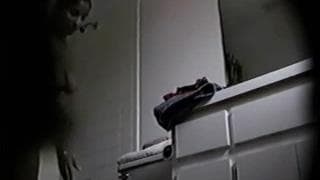 Milf filmada trocando de roupa Milf filmada trocando de roupa