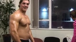 Esta é uma palha que deve tornar-se muito Esta é uma palha que deve tornar-se muito