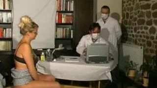 Analisando o bichano de loira tesuda! Analisando o bichano de loira tesuda!