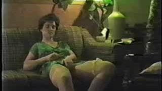 Veja como ela masturba sua buceta peluda Veja como ela masturba sua buceta peluda