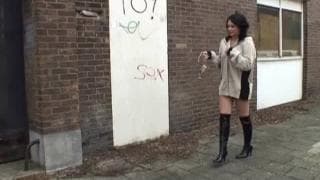 Milf preciosa que quer chupar no buraco