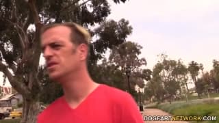 Miley May a foder em frente ao namorado Miley May a foder em frente ao namorado