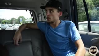 Colin James está feliz por transar com negro!