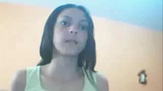 Jovem mulher que usa bem os dedos ! Jovem mulher que usa bem os dedos !
