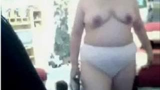 Esta mulher gorda se diverte tocando-se! Esta mulher gorda se diverte tocando-se!