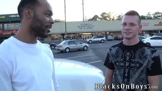 Um cara Alemão leva com o um negão Um cara Alemão leva com o um negão