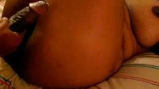 Ele adora deixar sua mulher molhada! Ele adora deixar sua mulher molhada!