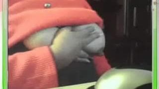Ela tem um bom e grande par de mamas. Ela tem um bom e grande par de mamas.