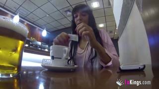 Yolanda com um rapaz muito sexy