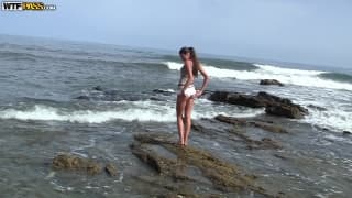 Agnessa e Juan divertem-se ao ar livre! Agnessa e Juan divertem-se ao ar livre!