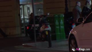 Casting com esta linda loira