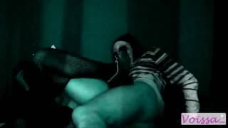 Ele adora a bunda grande desta francesa! Ele adora a bunda grande desta francesa!