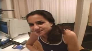 Um casting porno com uma bela puta arabe Um casting porno com uma bela puta arabe