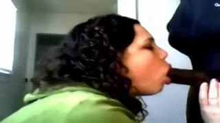 Ela adora chupar rola negra Ela adora chupar rola negra