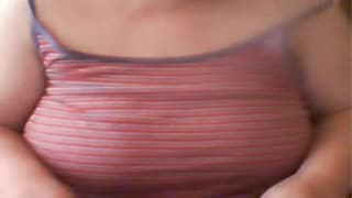 Cuidado com estas enormes mamas Cuidado com estas enormes mamas