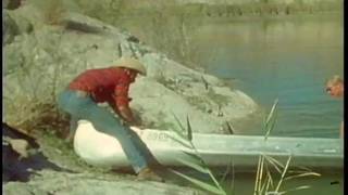 Ele chupa a rola dura de um cowboy ! Ele chupa a rola dura de um cowboy !