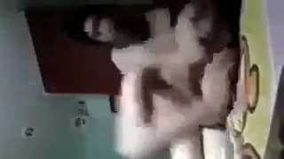 Asiatica com peito enorme a curtir Asiatica com peito enorme a curtir