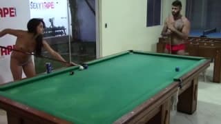 Sessão super quente na mesa de bilhar Sessão super quente na mesa de bilhar
