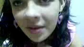 Esta morena quer sexo sem preservativo Esta morena quer sexo sem preservativo