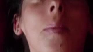 Uma mulher madura que gosta de orgasmo Uma mulher madura que gosta de orgasmo