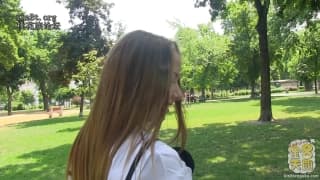 Olivia é uma jovem que gosta de transar!