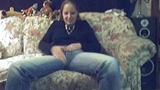 Ela tem grandes mamas para desfrutar na webcam