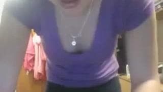 Jovem vai se exibir na webcam! Jovem vai se exibir na webcam!