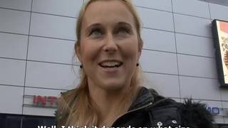 Esta milf recebe uma proposta saborosa Esta milf recebe uma proposta saborosa