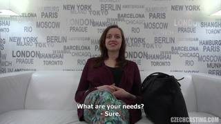 Zuzana foi a um casting para uma boa foda Zuzana foi a um casting para uma boa foda