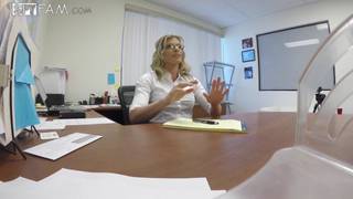 Cory quer transar com ela mesmo no chão