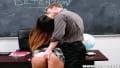 Professor fodendo pretinha gostosa na sala de aula!