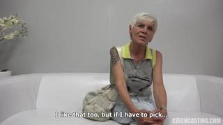 Ivana tem 57 anos e ainda tem muito tesão! Ivana tem 57 anos e ainda tem muito tesão!