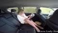 Lady Sonia se masturba para o motorista