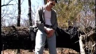 Derrick Windsor bate punheta no campo! Derrick Windsor bate punheta no campo!