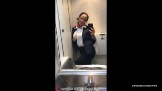 Essa morena gata adora se exibir muito Essa morena gata adora se exibir muito