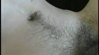 Jack se masturbando com os boxers postos